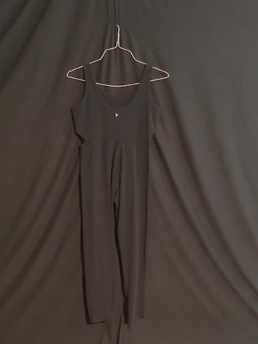 Black Tank‑Strap Jumpsuit – Sleek, Stretchy & Effortlessly Chic
